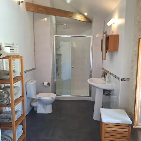 Les Grandes Ecures * Mons (Charente-Maritime)