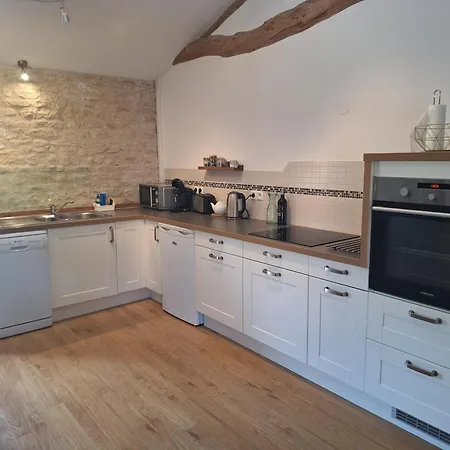 Les Grandes Ecures Feriehus