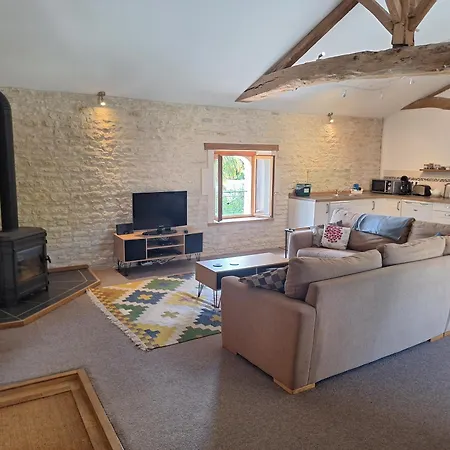 Les Grandes Ecures Mons (Charente-Maritime)