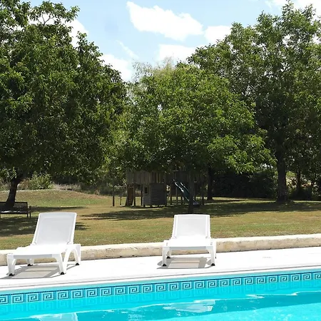 Feriehus Les Grandes Ecures *