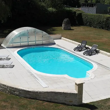 Les Grandes Ecures Mons (Charente-Maritime)