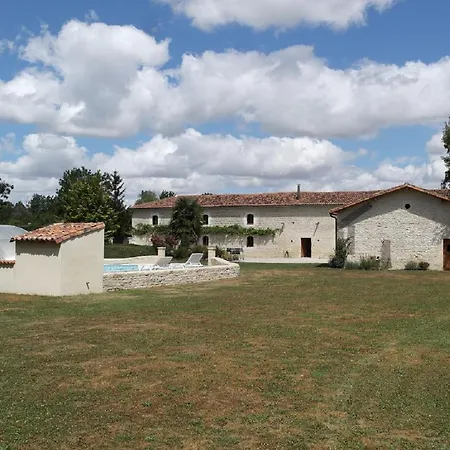 Les Grandes Ecures Feriehus *