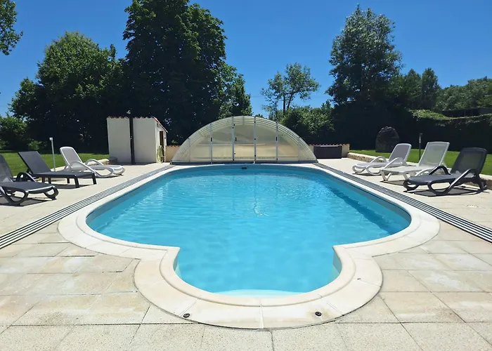 Les Grandes Ecures Mons (Charente-Maritime)