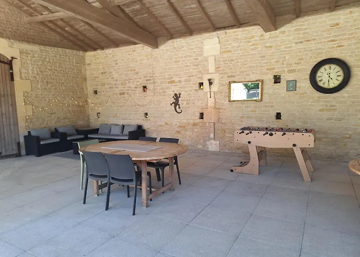 Les Grandes Ecures 度假居 *